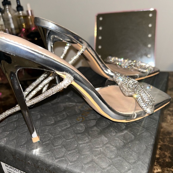 Azalea wang diamond bow silver heels - Picture 4 of 7